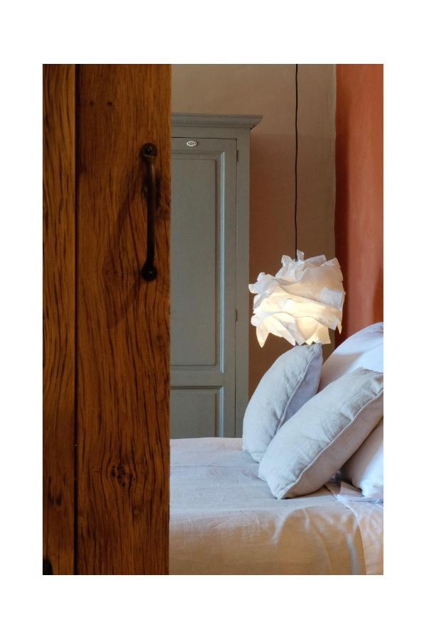Bed and Breakfast Les Jardins De Sitaara Cucuron Zewnętrze zdjęcie