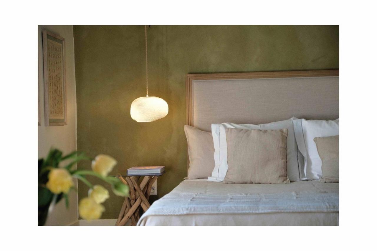 Bed and Breakfast Les Jardins De Sitaara Cucuron Zewnętrze zdjęcie