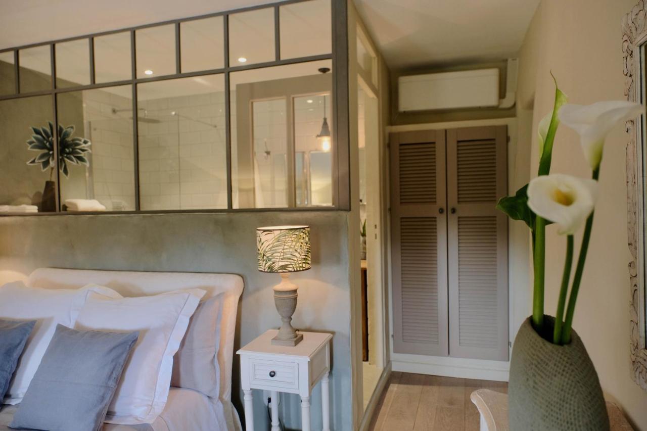 Bed and Breakfast Les Jardins De Sitaara Cucuron Zewnętrze zdjęcie